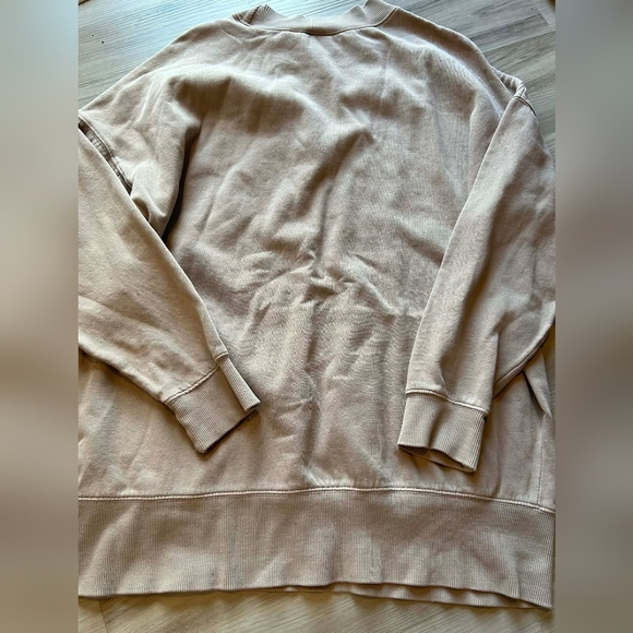 Mono B Crewneck Sweatshirt - Picture 3 of 4